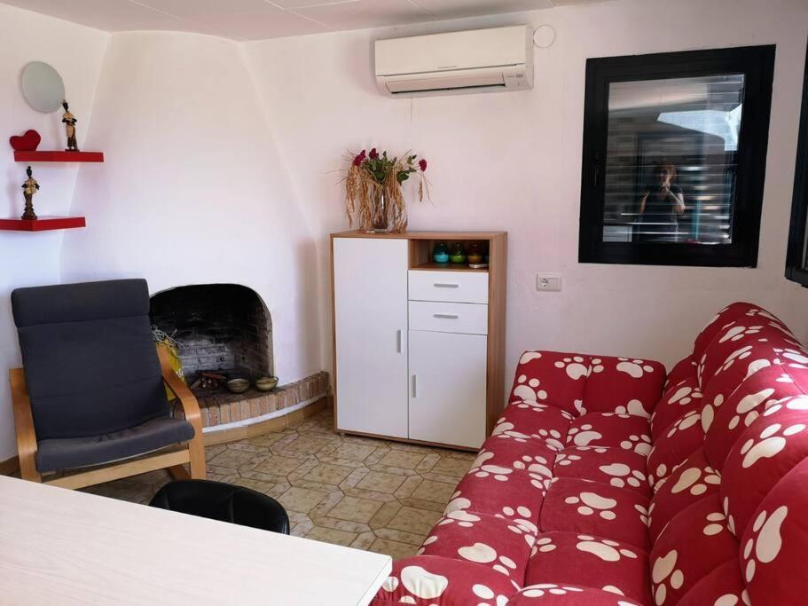 Ferienhaus Pequena En El Centro Del Delta Del Ebro *